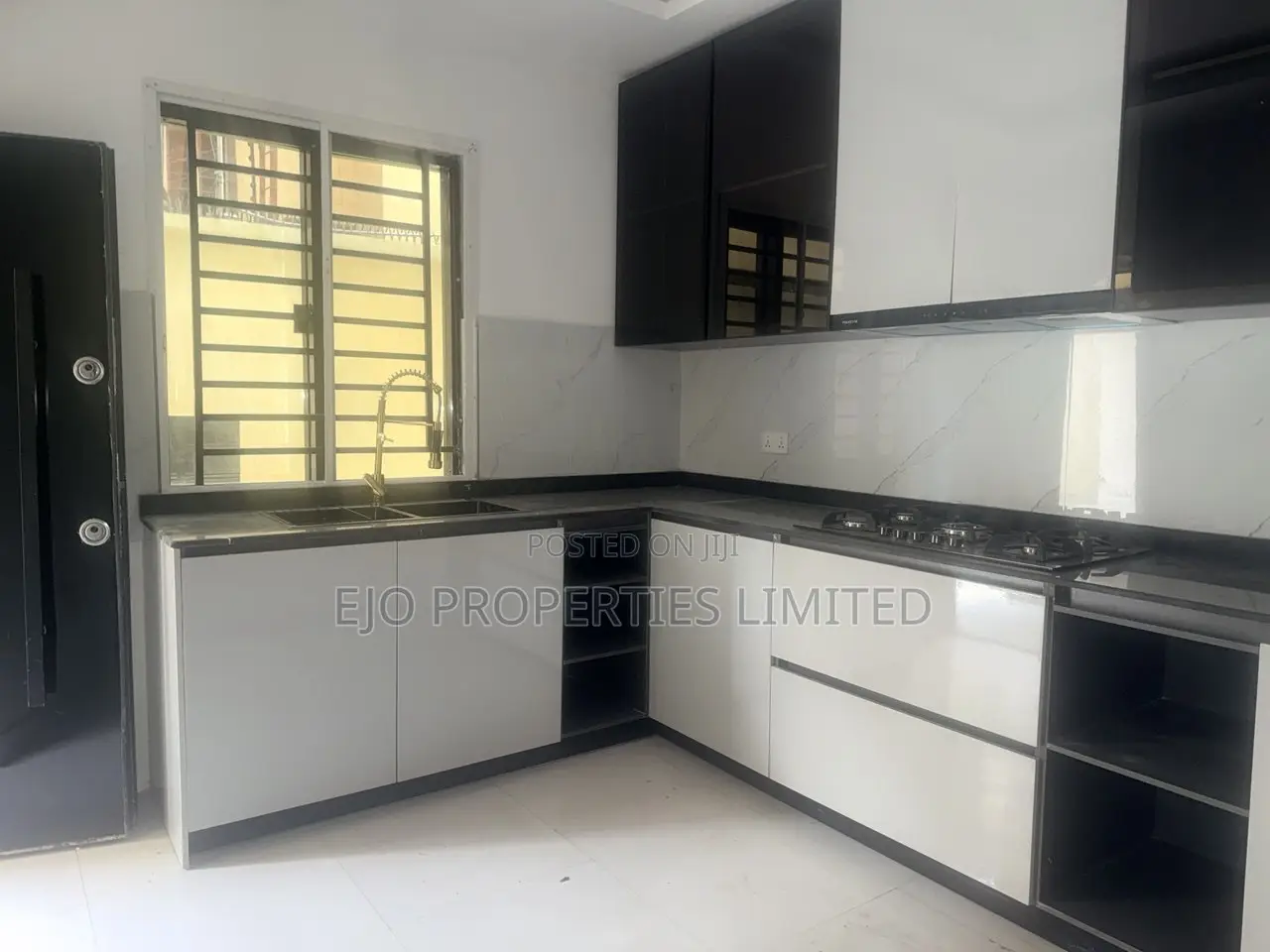 3bdrm Duplex in Lekki Phase 2 for rent in Lekki Phase 2