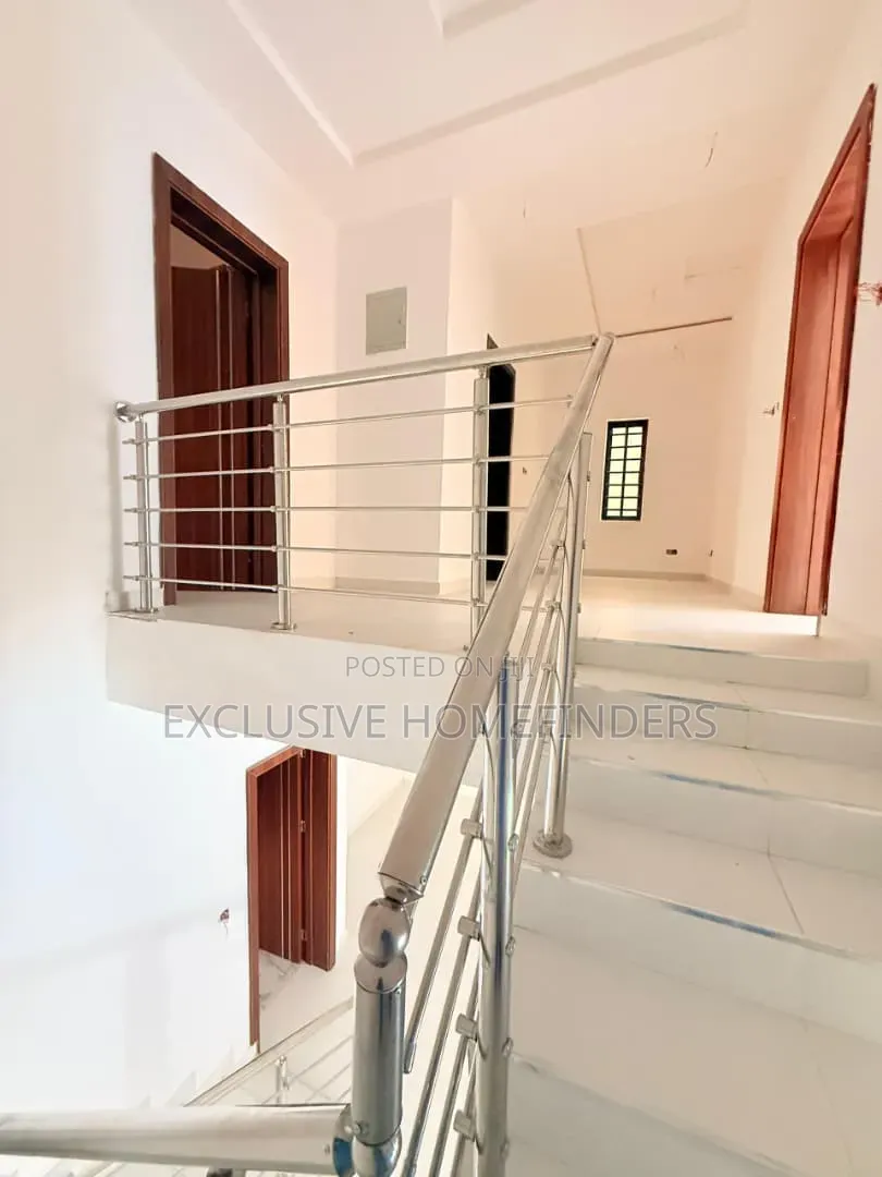 3bdrm Duplex in Sherwood Court, Sangotedo for sale in Sangotedo
