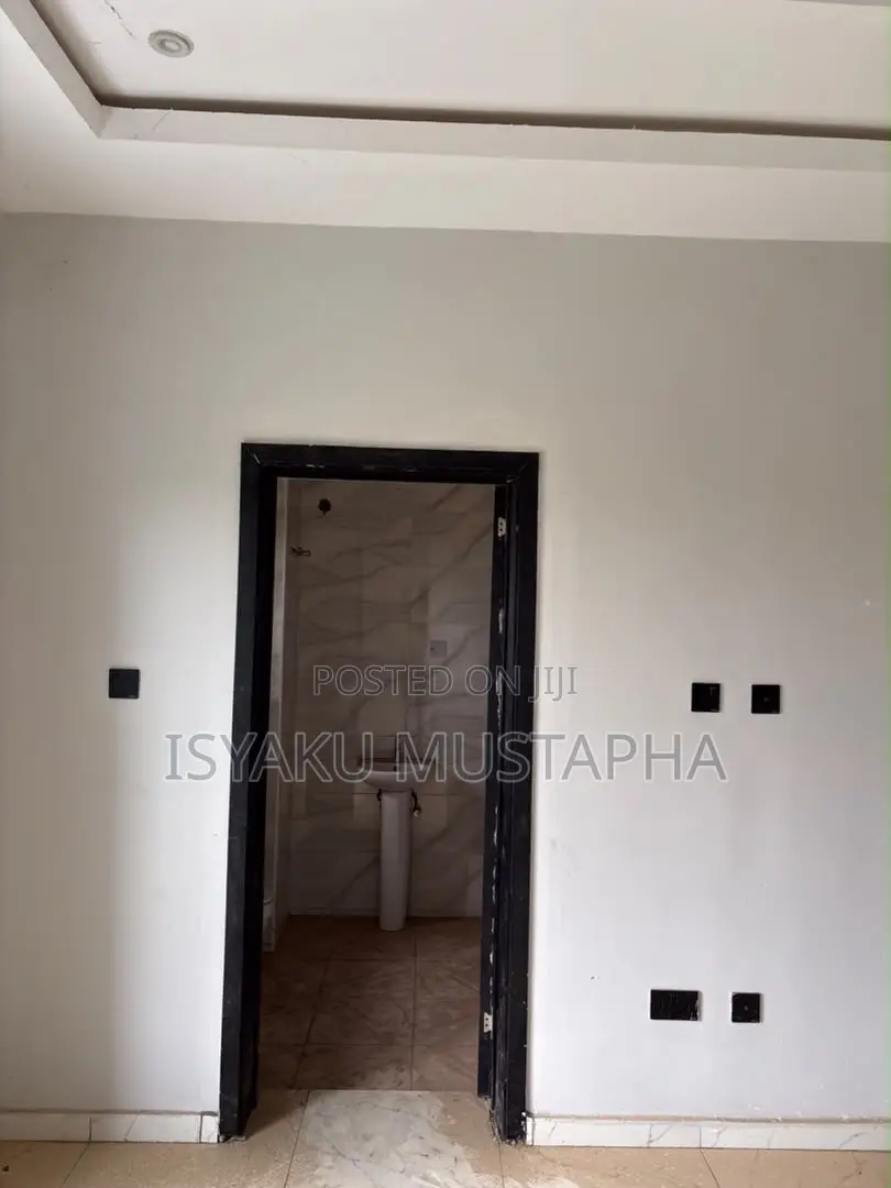 4bdrm Townhouse/Terrace in Gaduwa for sale in Gaduwa