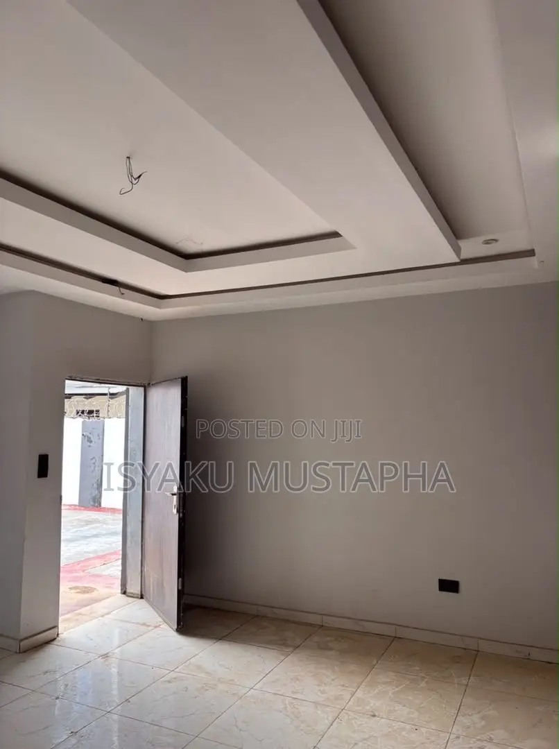 4bdrm Townhouse/Terrace in Gaduwa for sale in Gaduwa