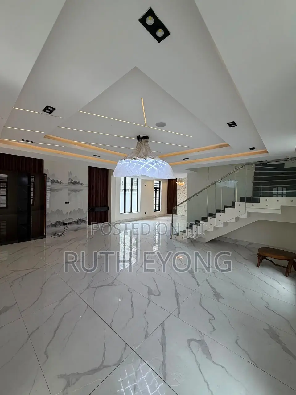 5bdrm House in Lekki for sale in Lekki Phase 1