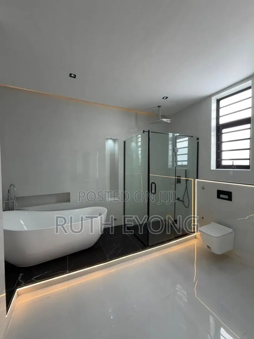 5bdrm House in Ikate Lekki for sale in Ikate