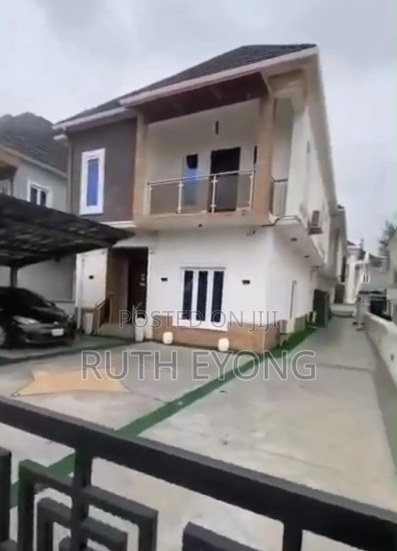 5bdrm House in Megamound Estate, Ikota for sale in Ikota