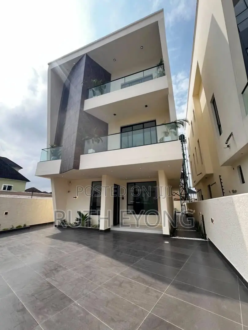 5bdrm House in Orchid Lekki Lagos for sale in Lekki Phase 1