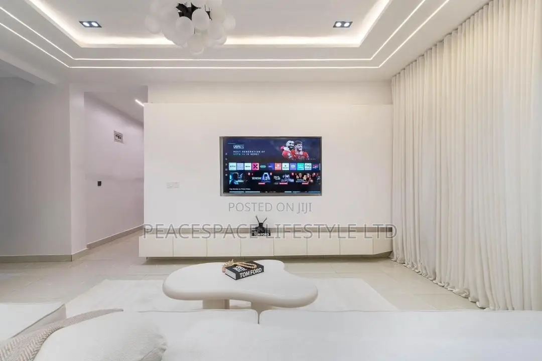Diamond 1 Bedroom Apartment Lekki With Swimming Pool in Lekki