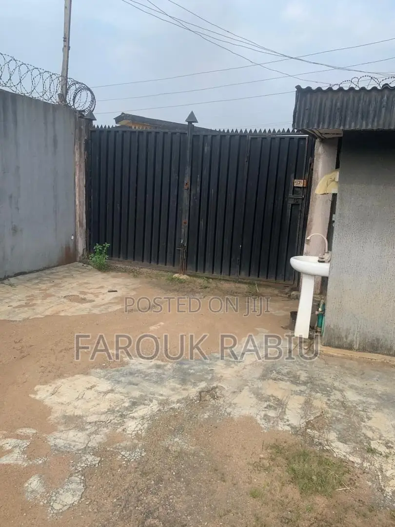3bdrm House in Industrial Estate, Ikorodu for sale in Ikorodu
