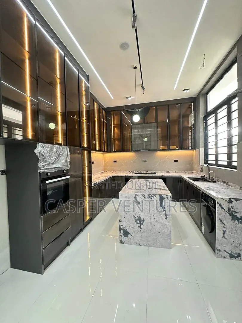 4bdrm Duplex in Orchid, Lekki Phase 2 for sale in Lekki Phase 2