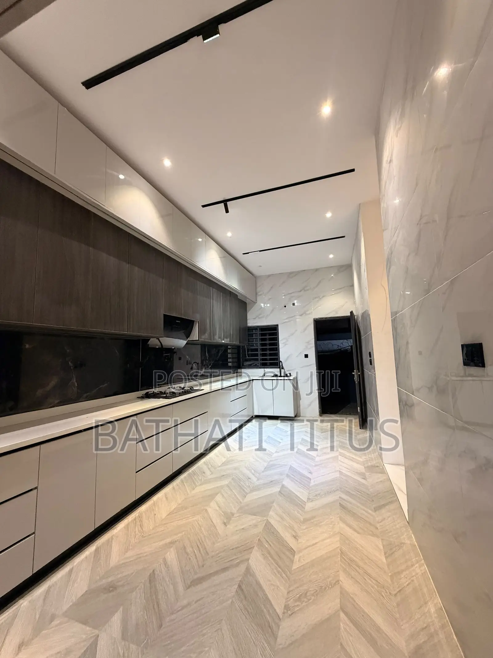 4bdrm Duplex in Guzape District for sale in Guzape District