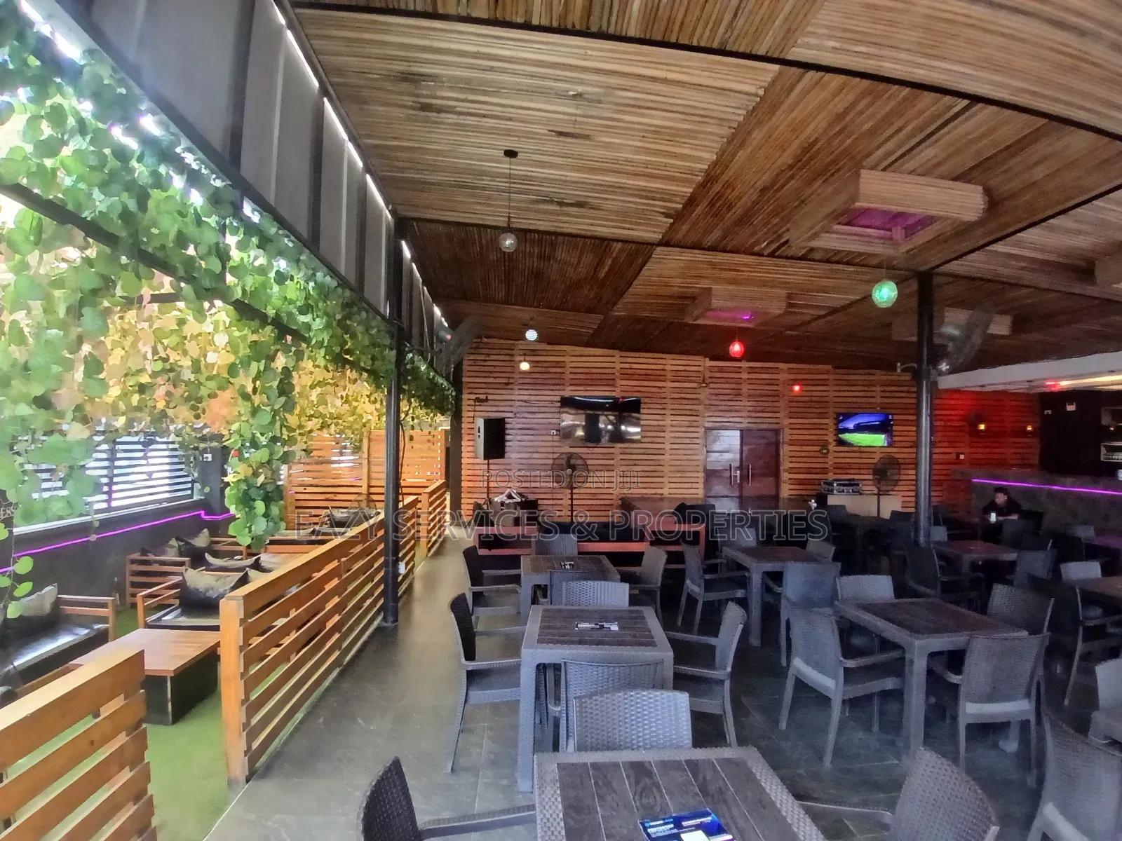 Purposely Built Restaurant Bar Apace With VIP Lounge, Club in Ajah in Ado / Ajah