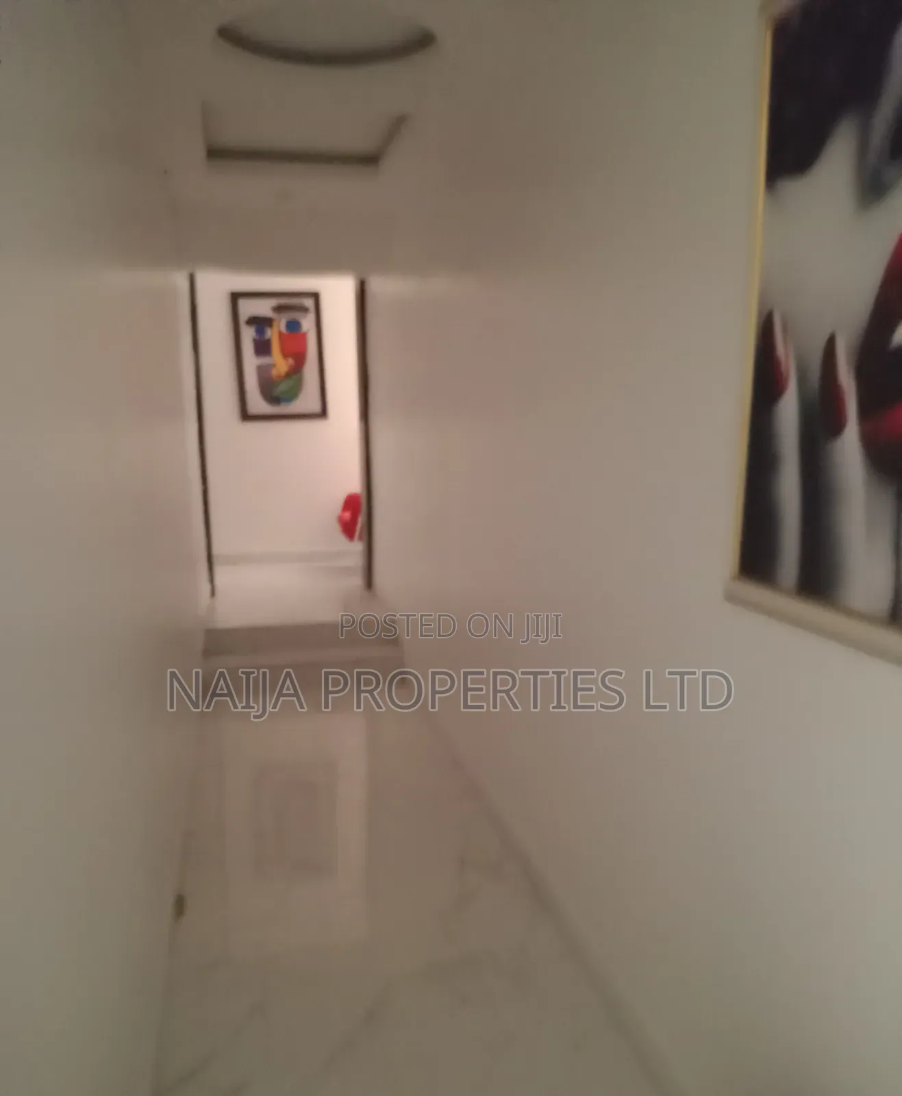 Shortlet Apartment With No Kitchen at Ademola Adetokunbo, V.I for Rent in Ademola Adetokunbo