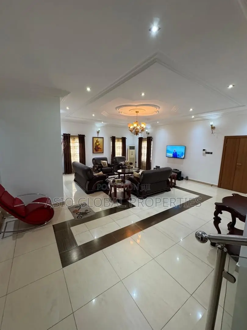 3/4-Bedroom Self Compound Duplex | Magodo GRA Phase 2. in Magodo