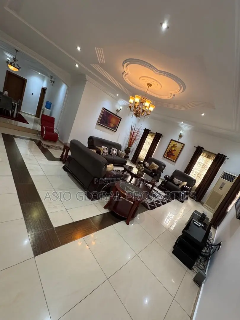3/4-Bedroom Self Compound Duplex | Magodo GRA Phase 2. in Magodo