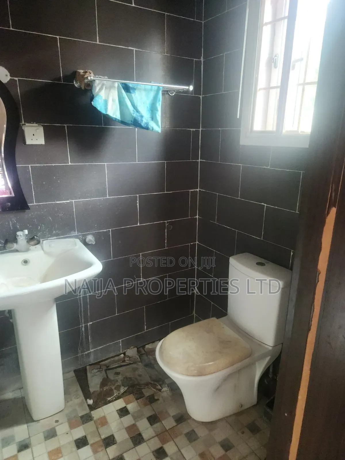 1bdrm Shared Apartment in Lekki Conservation, Chevron for rent in Chevron