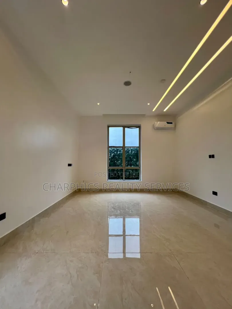 5bdrm Duplex in Old Ikoyi for sale in Old Ikoyi
