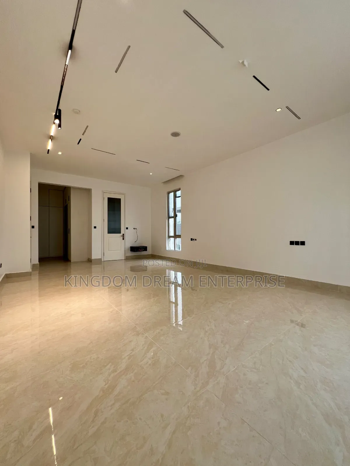 5bdrm Duplex in Old Ikoyi Lagos for sale in Old Ikoyi