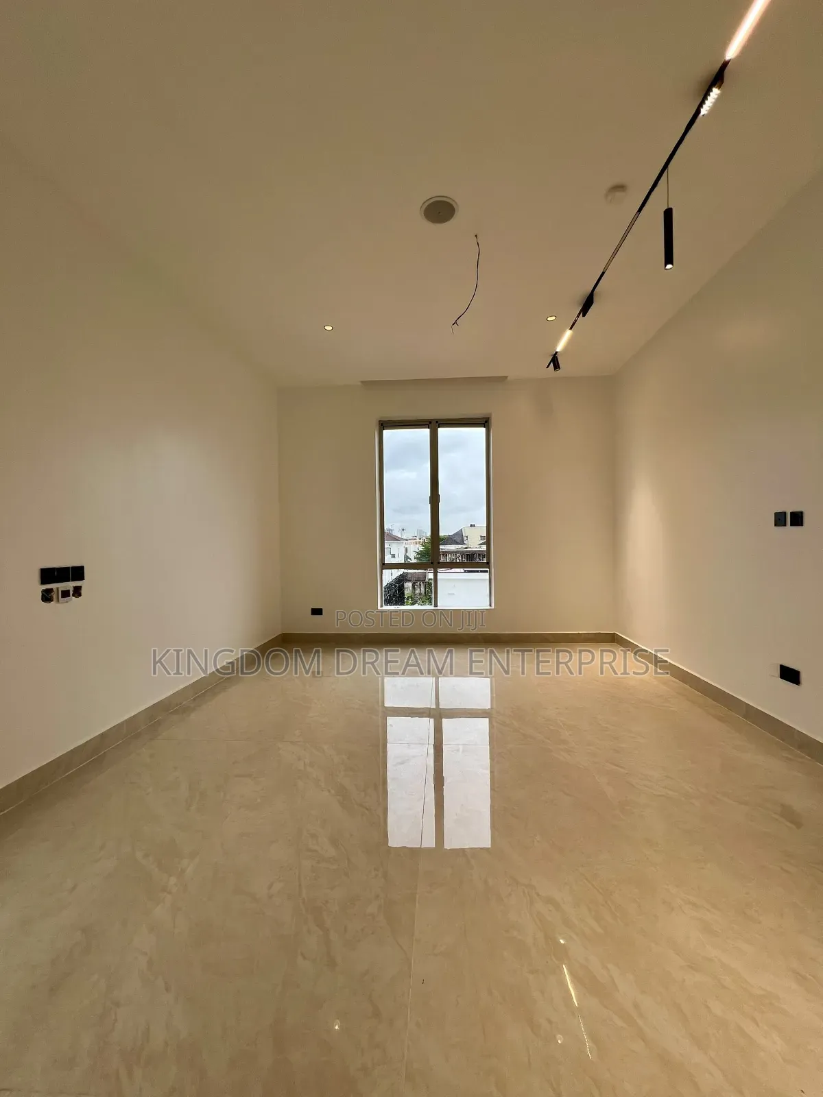 5bdrm Duplex in Old Ikoyi Lagos for sale in Old Ikoyi