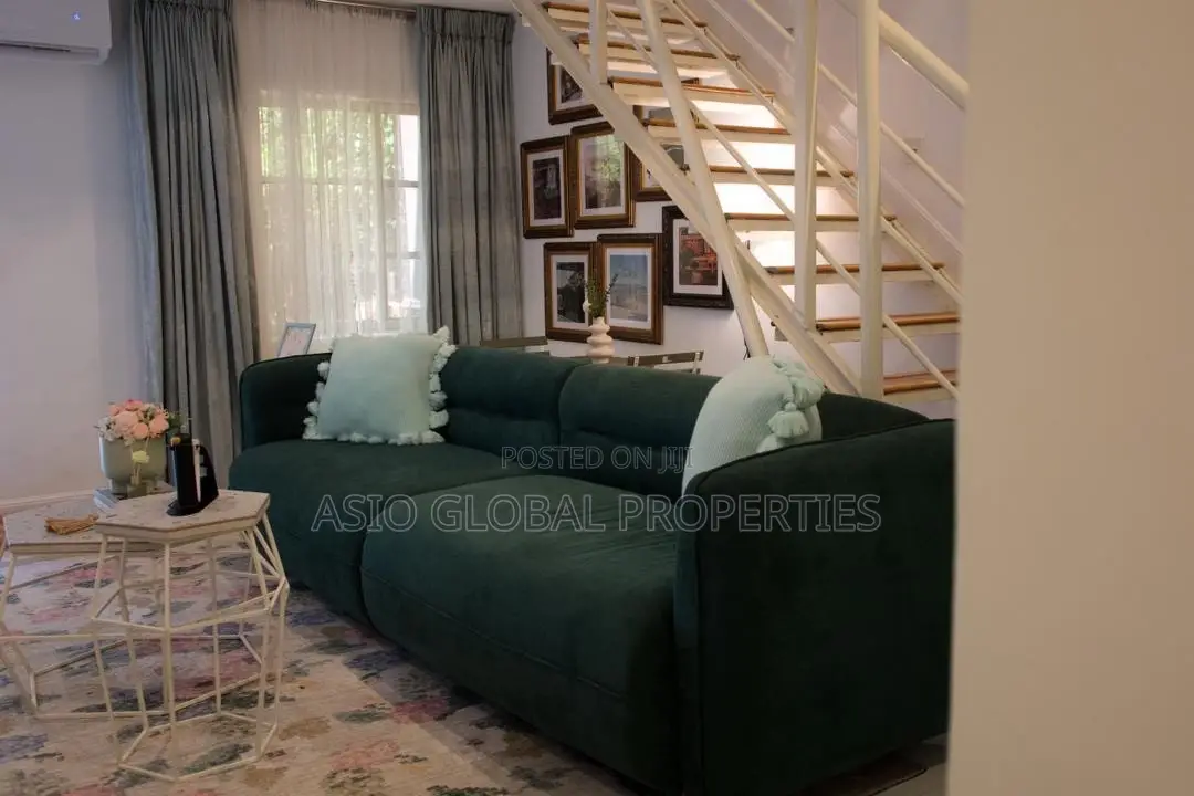 Luxury 1-Bedroom Duplex Shortlet in Ikoyi in Ikoyi