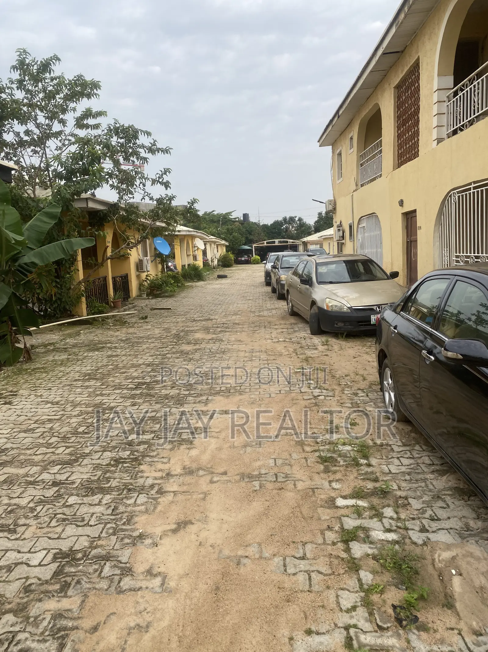 3bdrm Bungalow in Lugbe District for rent in Lugbe District