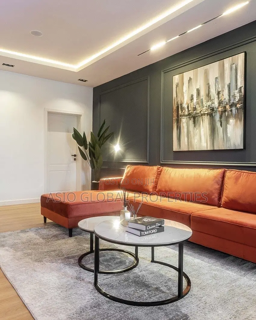 2-Bedroom Luxury Apartment With Pool/Gym/ Workstation in Lekki Phase 1 in Lekki Phase 1