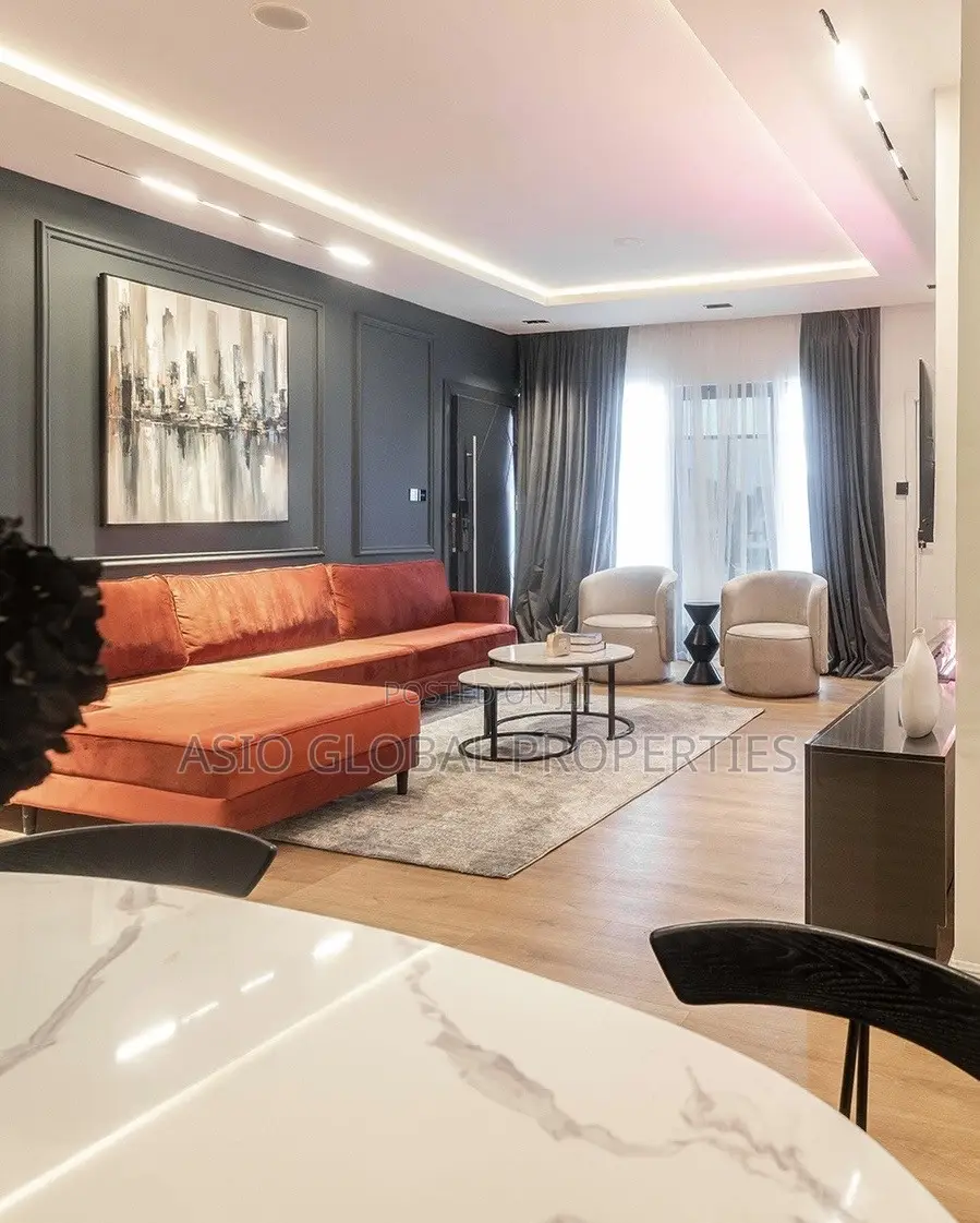 2-Bedroom Luxury Apartment With Pool/Gym/ Workstation in Lekki Phase 1 in Lekki Phase 1