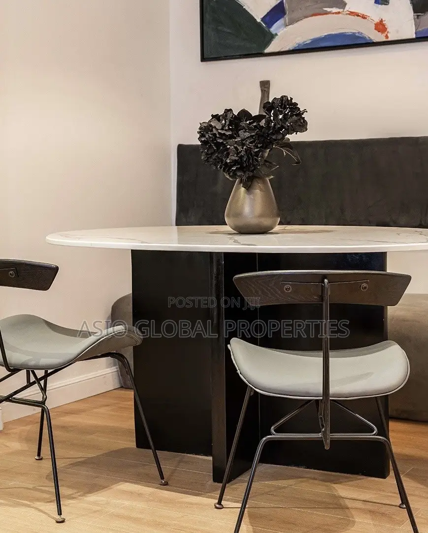 2-Bedroom Luxury Apartment With Pool/Gym/ Workstation in Lekki Phase 1 in Lekki Phase 1