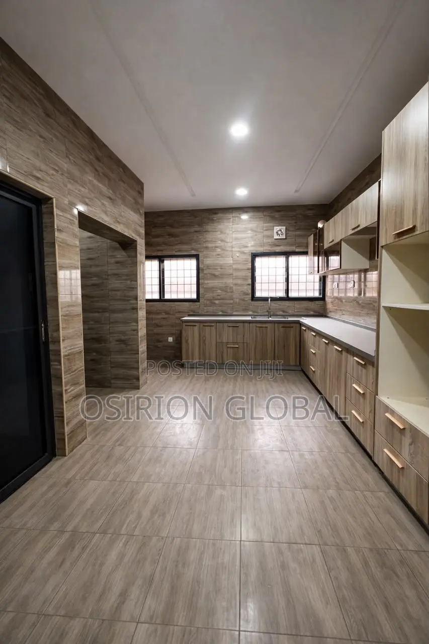 4bdrm Townhouse/Terrace in Guzape District for sale in Guzape District