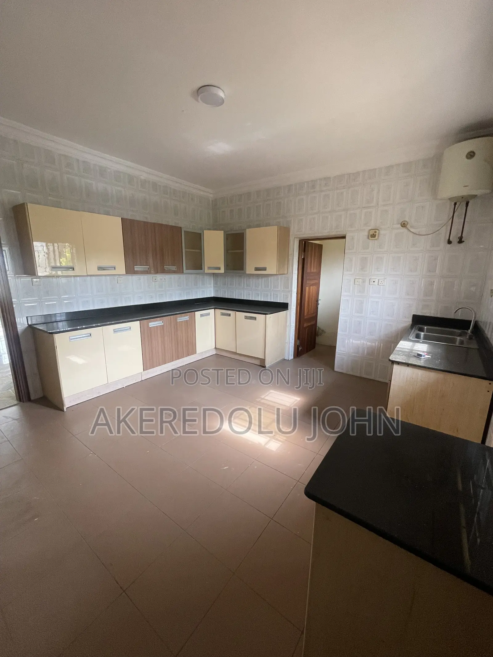 3bdrm Townhouse / Terrace in Maitama for rent in Maitama