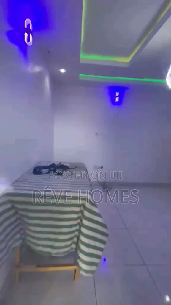 Mini Flat in Adekunle for rent in Adekunle