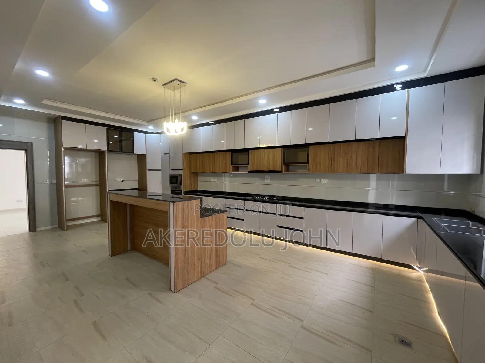 7bdrm Duplex in Guzape District for sale in Guzape District
