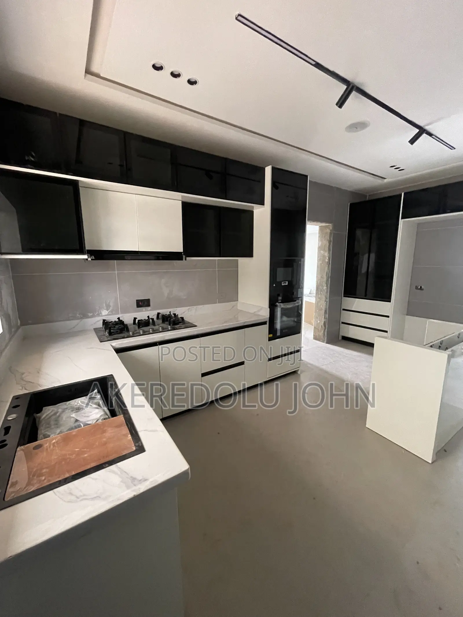 5bdrm Duplex in Kado for sale in Kado