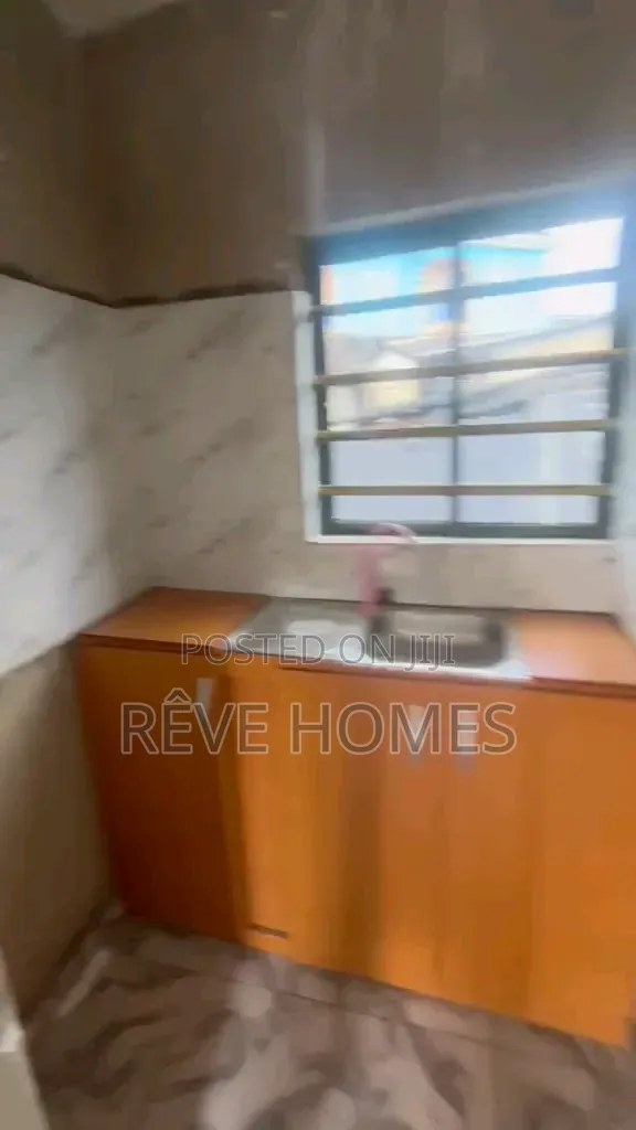 Studio Apartment in Soluyi for rent in Soluyi