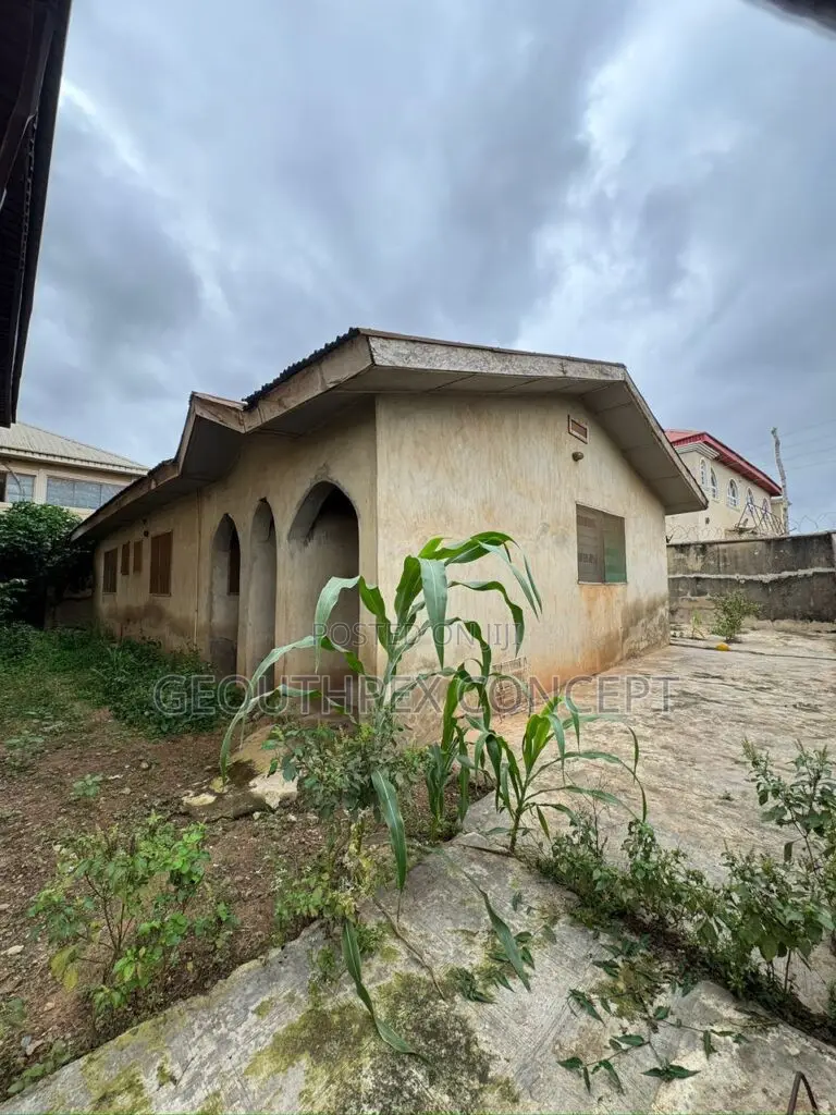 5bdrm Duplex in Idishin for sale in Idishin
