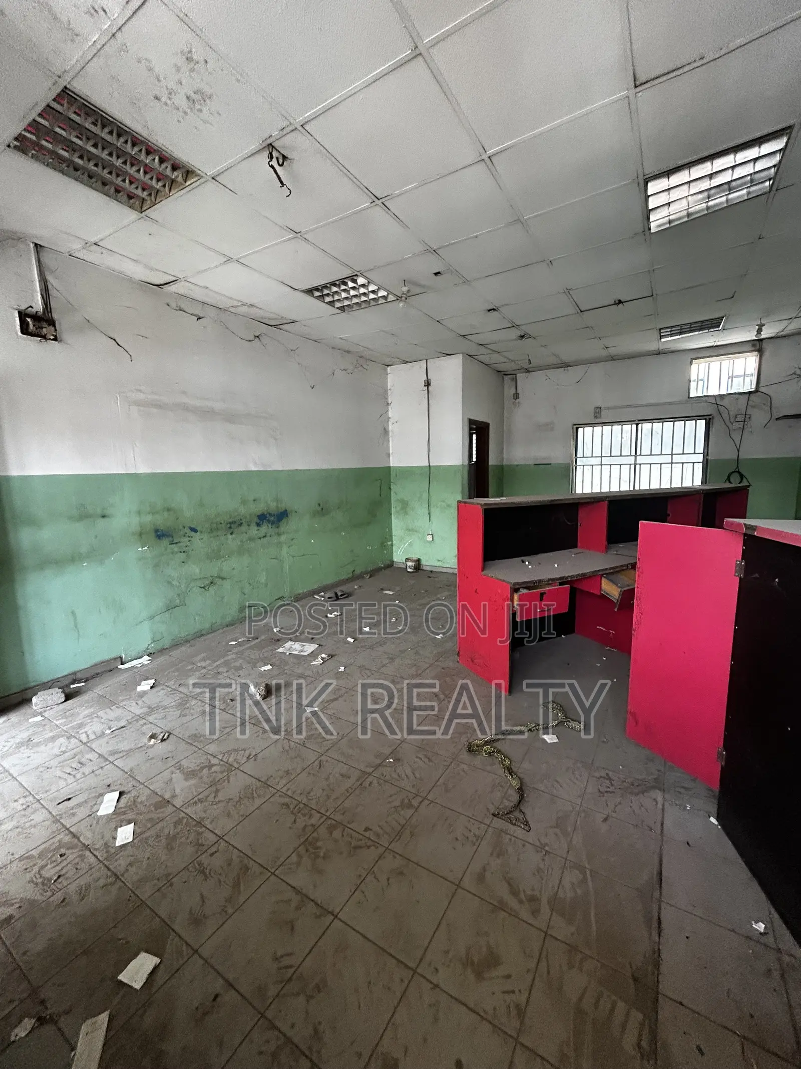 Shop for Rent in Wuse 2 in Wuse 2