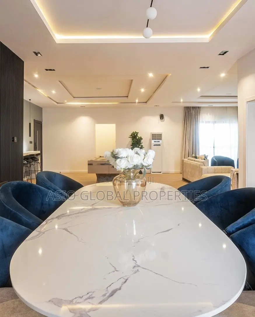2-Bedr Penthouse Apartment With Ps5/Rooftop/Balcony in Lekki Phase 1 in Lekki Phase 1