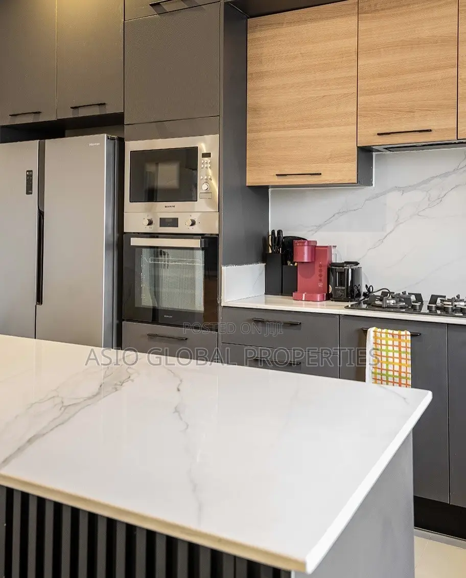 2-Bedr Penthouse Apartment With Ps5/Rooftop/Balcony in Lekki Phase 1 in Lekki Phase 1