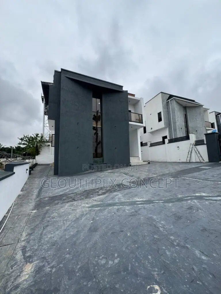 4bdrm Duplex in Alalubosa Gra for sale in Alalubosa