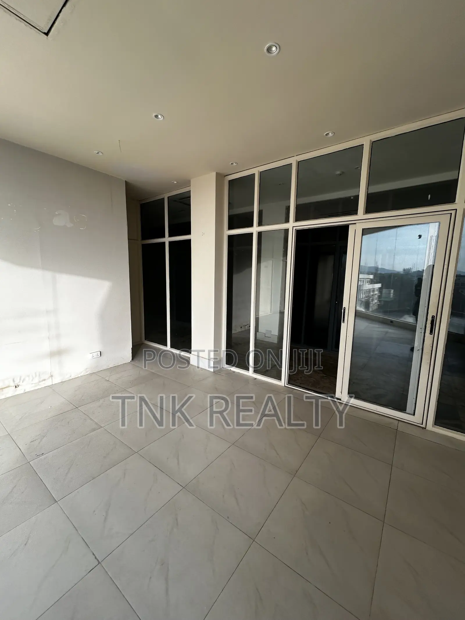 Shop for Rent in Wuse 2 in Wuse 2