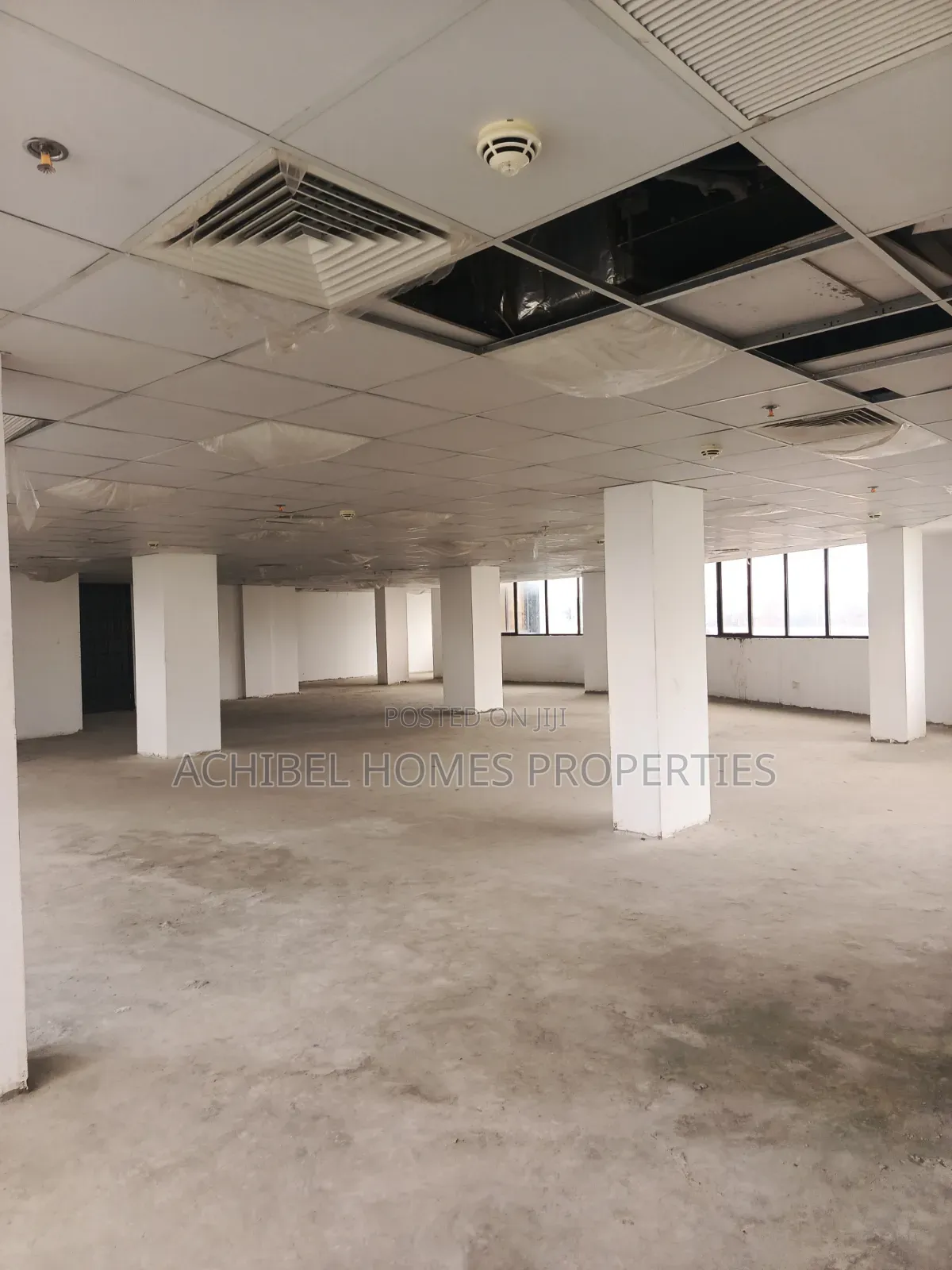 A 256 Square Meter Serviced Office Space in Lekki Phase 1