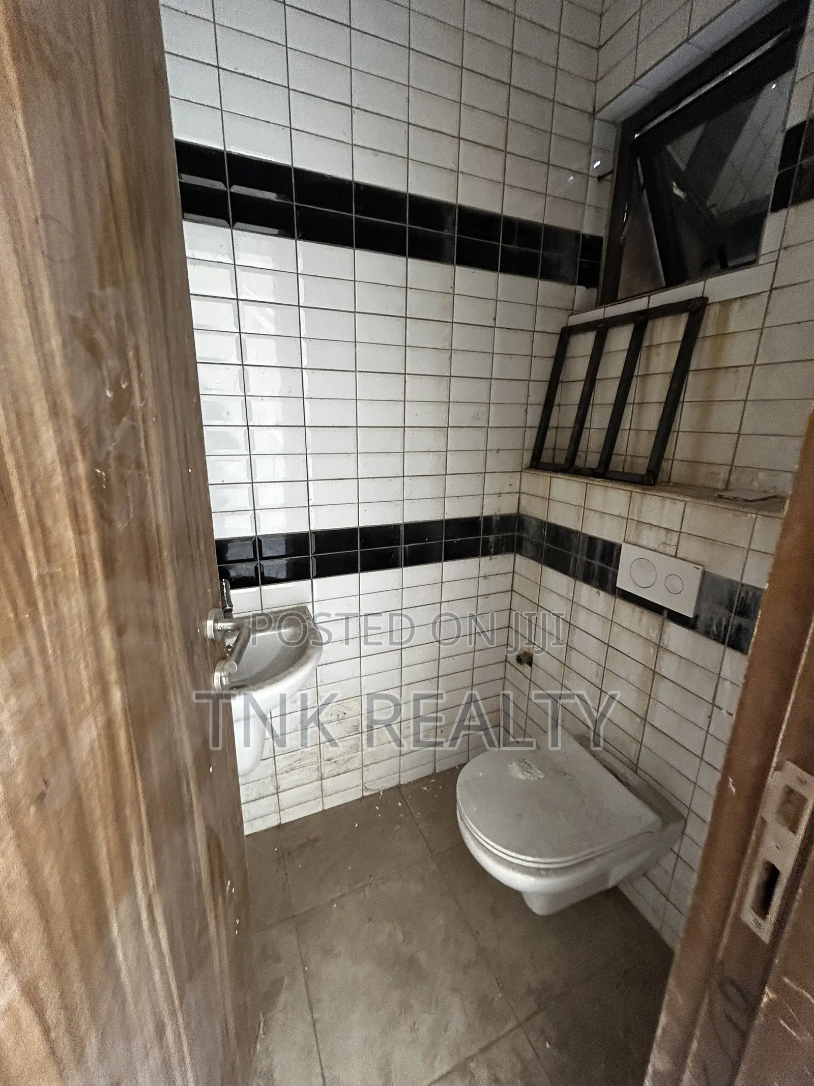 Office Space to Let in Wuse 2 in Wuse 2