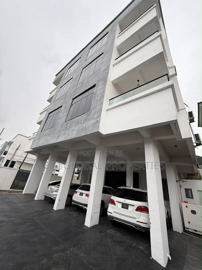 2-Bedroom Luxury Apartment in Bera Estate , Chevron , Lekki in Chevron