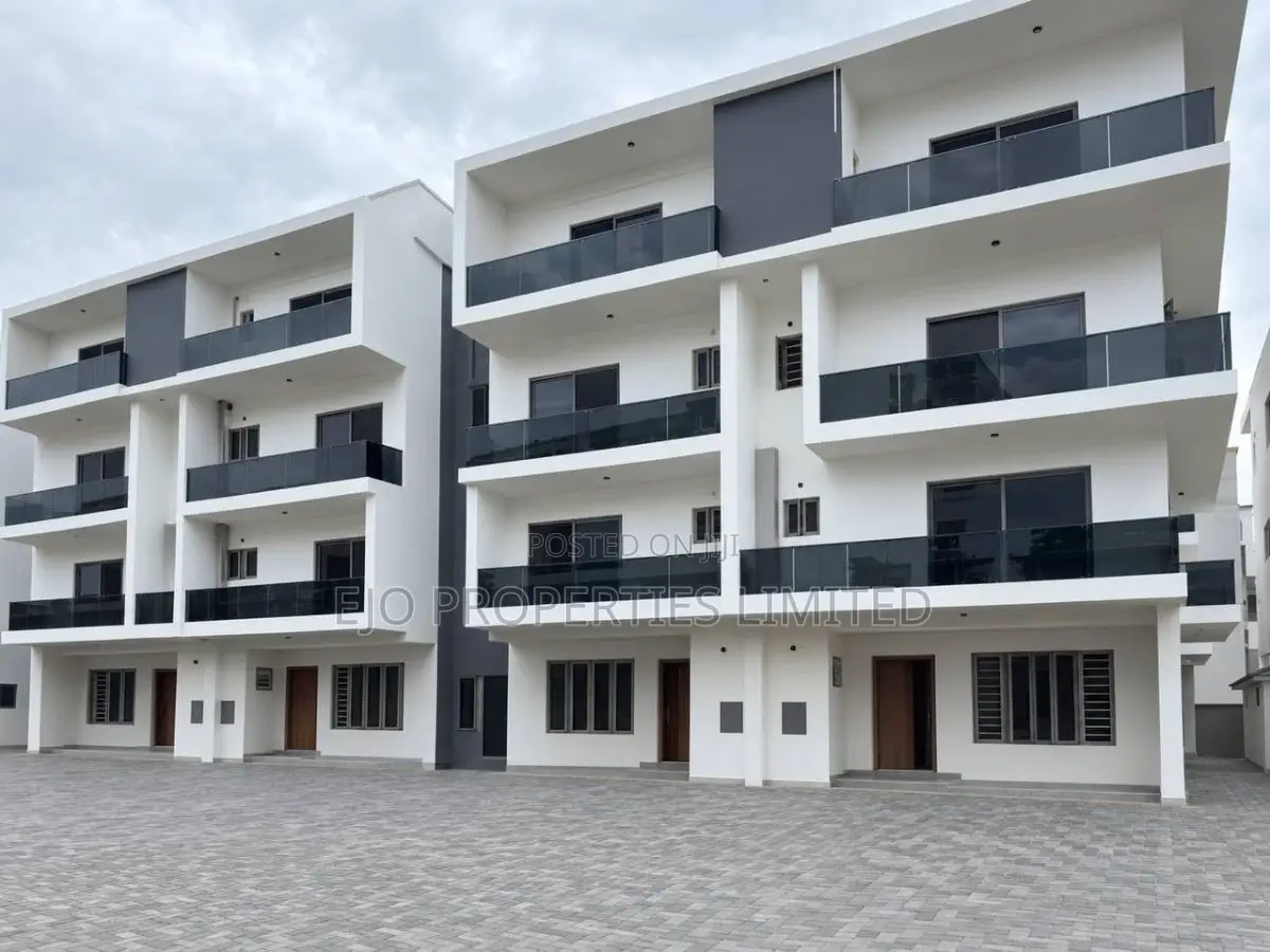3bdrm Apartment in Lekki Phase 1 for sale in Lekki Phase 1