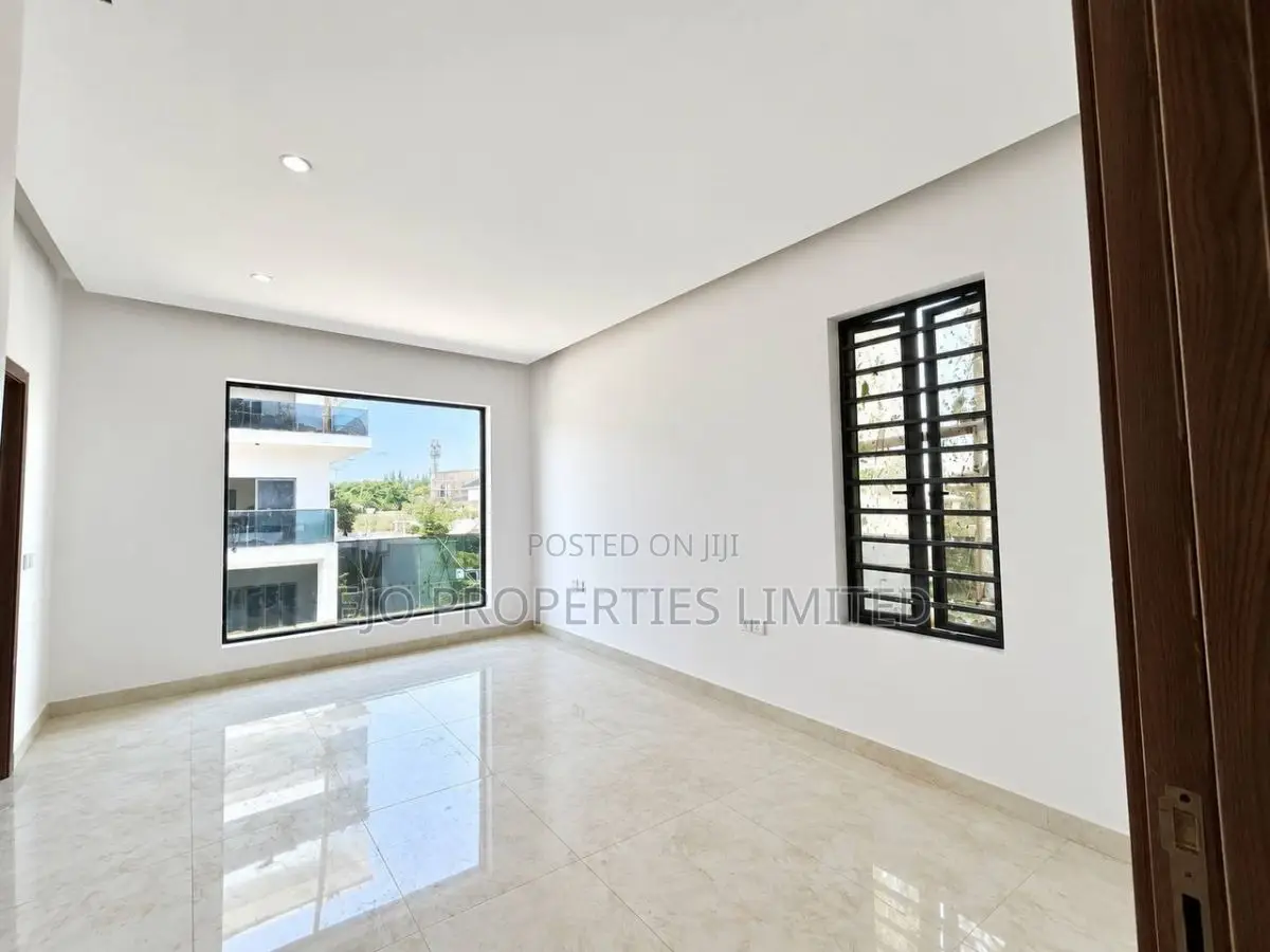 3bdrm Apartment in Lekki Phase 1 for sale in Lekki Phase 1