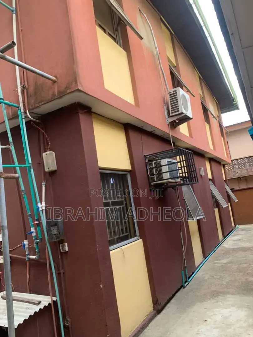 3bdrm Block of Flats in Allen for sale in Allen Avenue