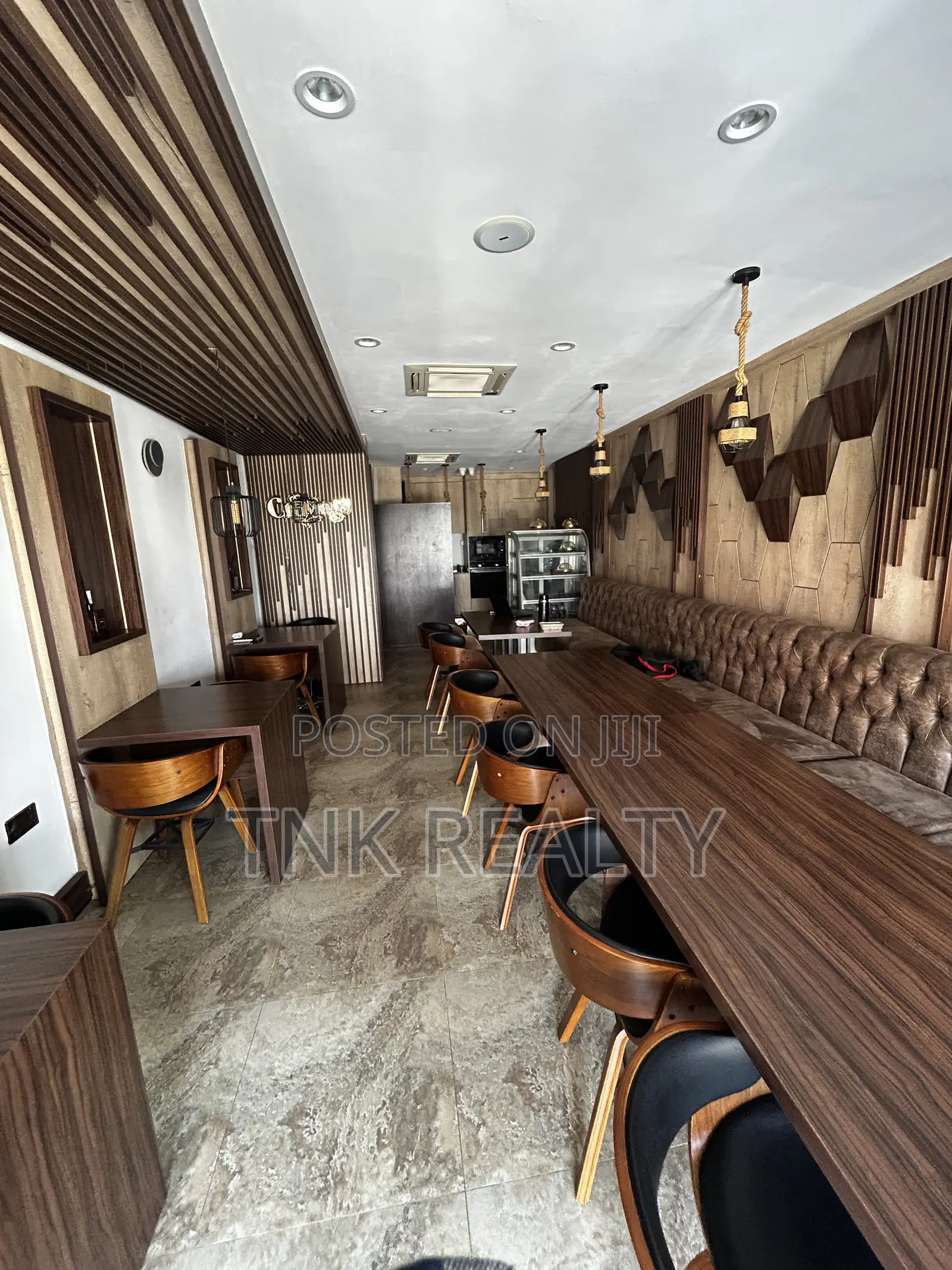 Office/Shop Space for Sale in Wuse 2 in Wuse 2