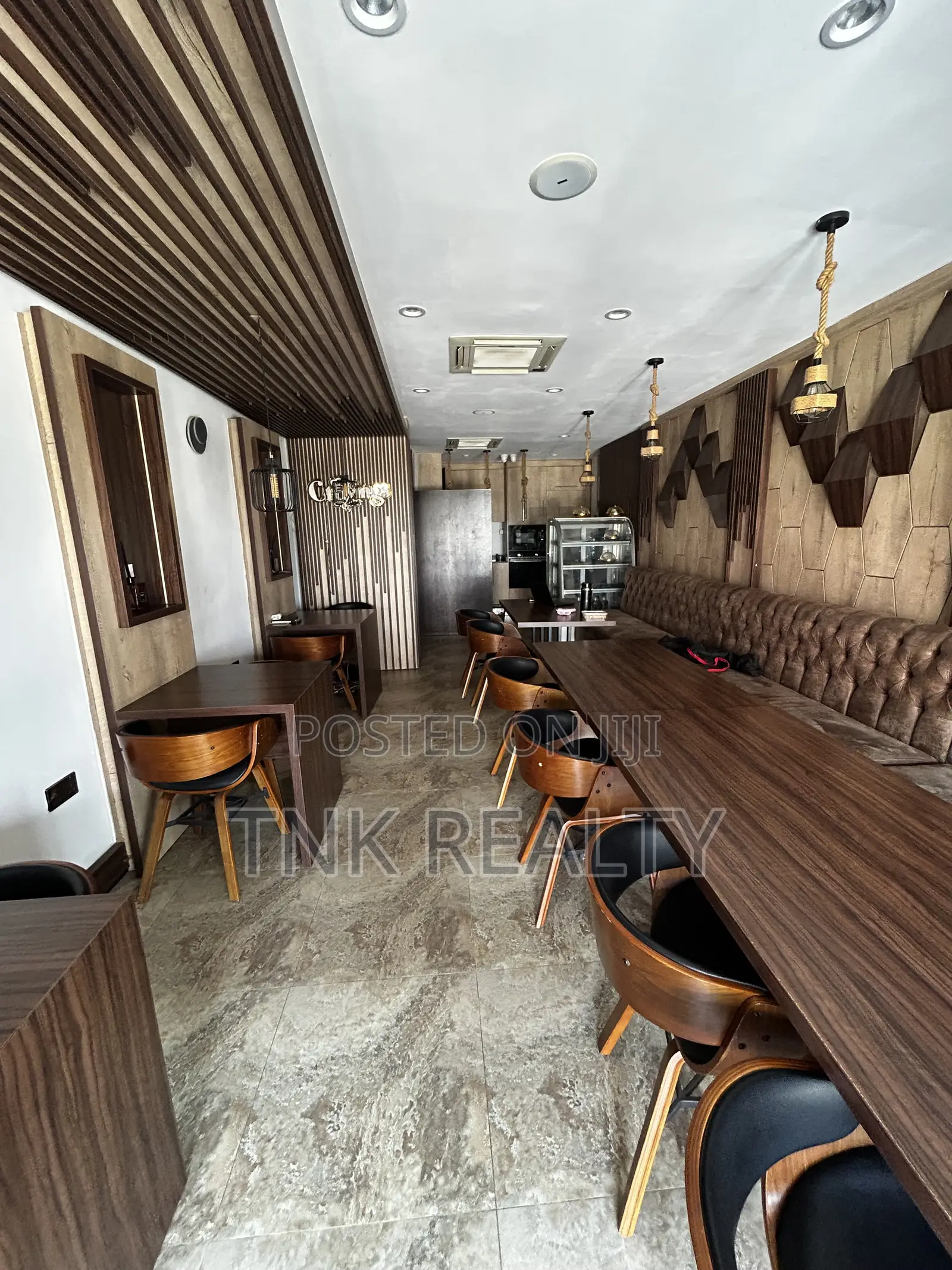 Office/Shop Space for Sale in Wuse 2 in Wuse 2