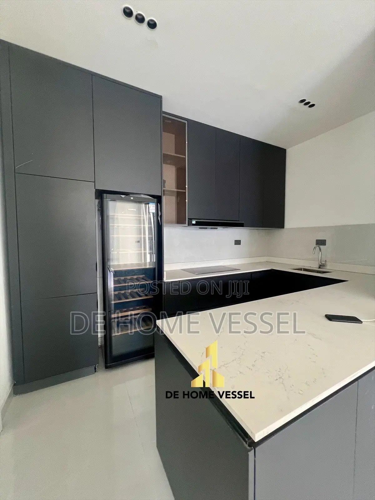 5bdrm Duplex in Banana Island for sale in Banana Island