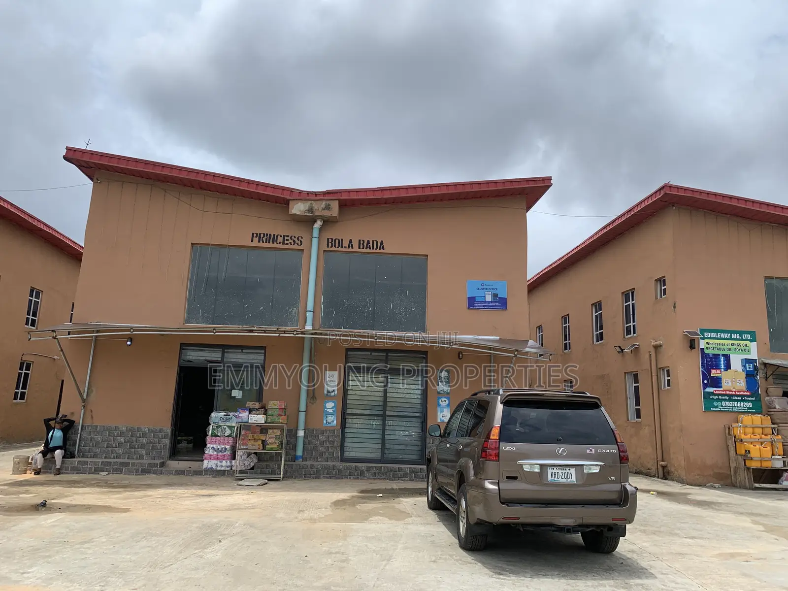 Office Space, Restaurant or Parking Store in Ketu-Ikosi
