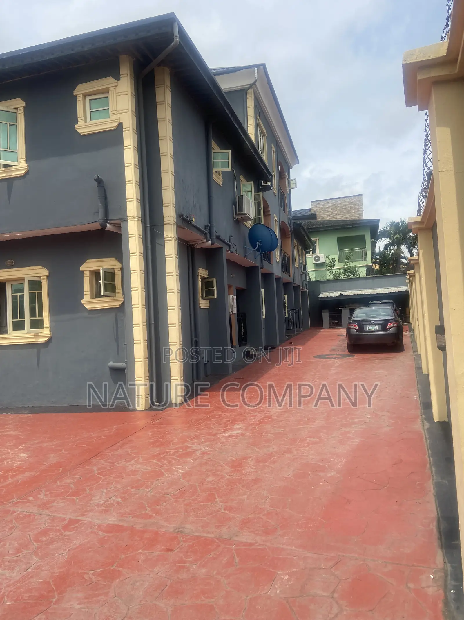 1bdrm Block of Flats in Akiode Close, Omole Phase 1 for sale in Omole Phase 1