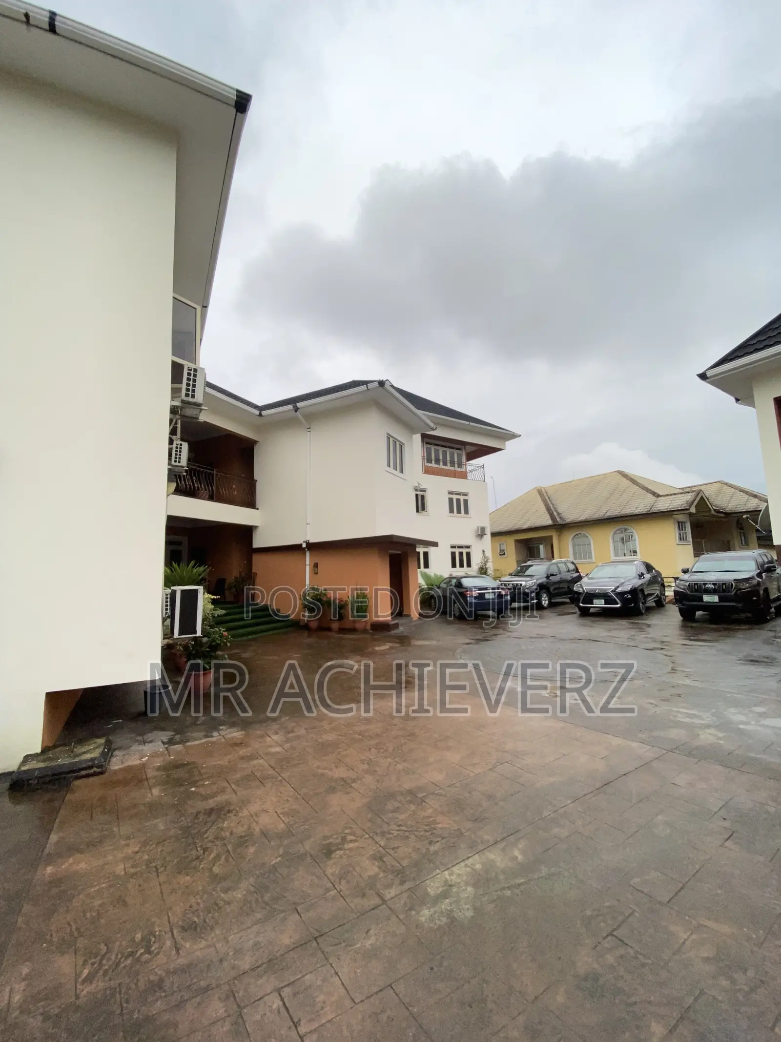 4bdrm Block of Flats in Old Gra, Obio-Akpor for rent in Obio-Akpor