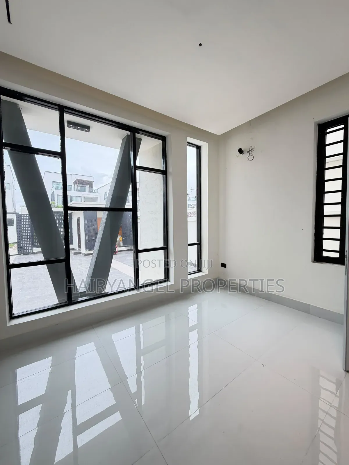 5bdrm Duplex in Lagos Island / Lagos Island for sale in Lagos Island / Lagos Island